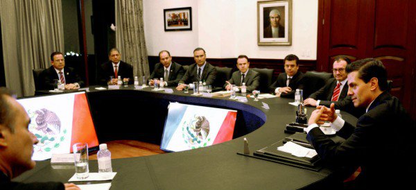 Peña Nieto meets with CCE on June 22, 2016.